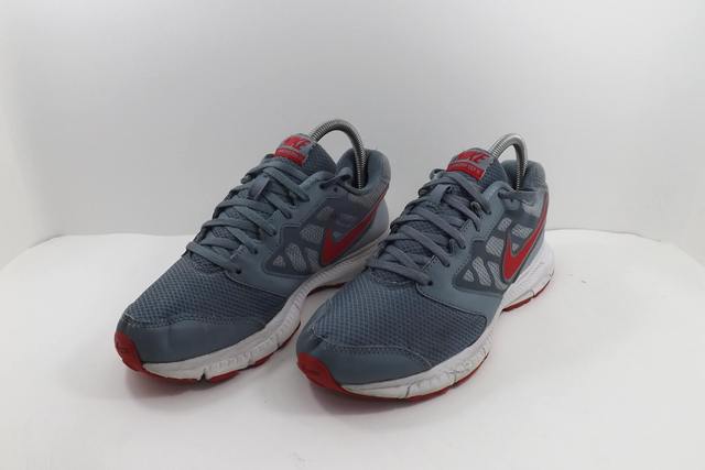 	"เคาะเดียว" รองเท้ากีฬามือสอง NIKE เบอร์ 41 สีเทาแดง แท้ สวยๆซื้อมาใส่ไม่ได้ เปิดต่ำกว่าทุน 