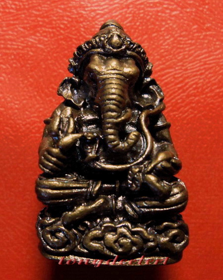 พระพิฆเนศร์ หลวงพ่อพูล วัดไผ่ล้อม พิธีไหว้ครูปี 2544 ใต้ฐานอุดกริ่ง สวยมากค่ะ