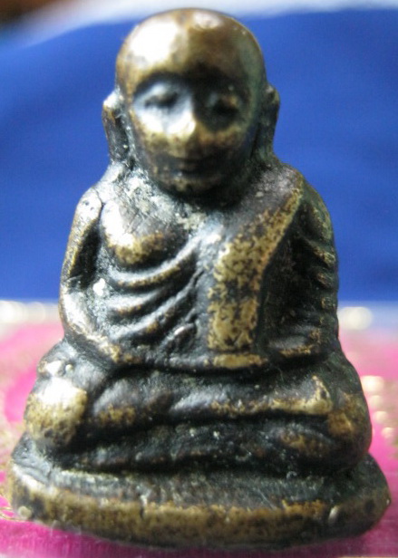 รูปหล่อหลวงพ่อเงิน สภาพ สวย สวย 