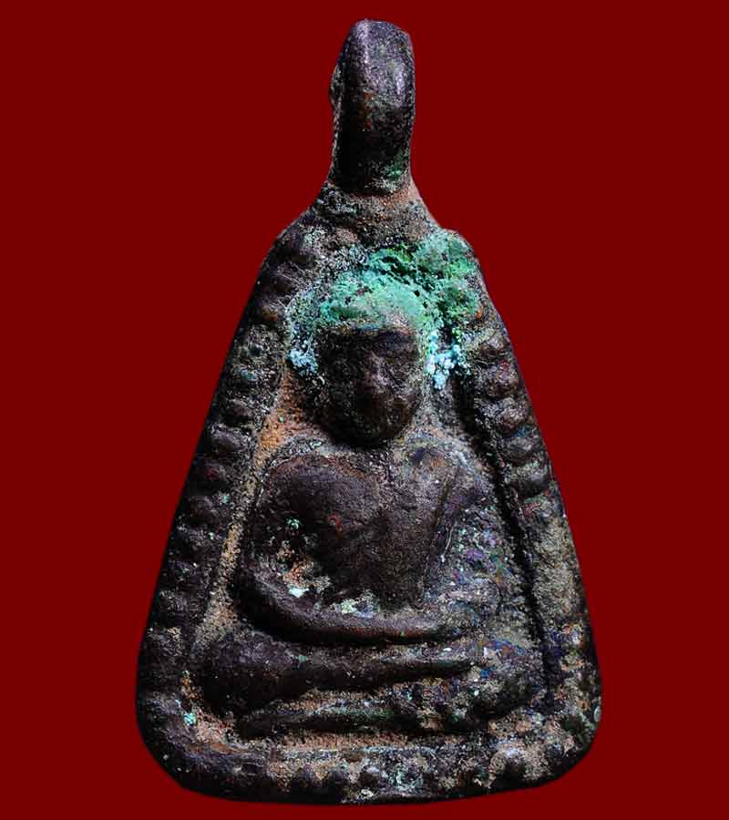 จอบหล่อโบราณ พิมพ์ใหญ่ หลวงพ่อเงิน วัดบางคลาน รุ่นปืนแตก ปี พ.ศ.๒๕๒๘ (๒)