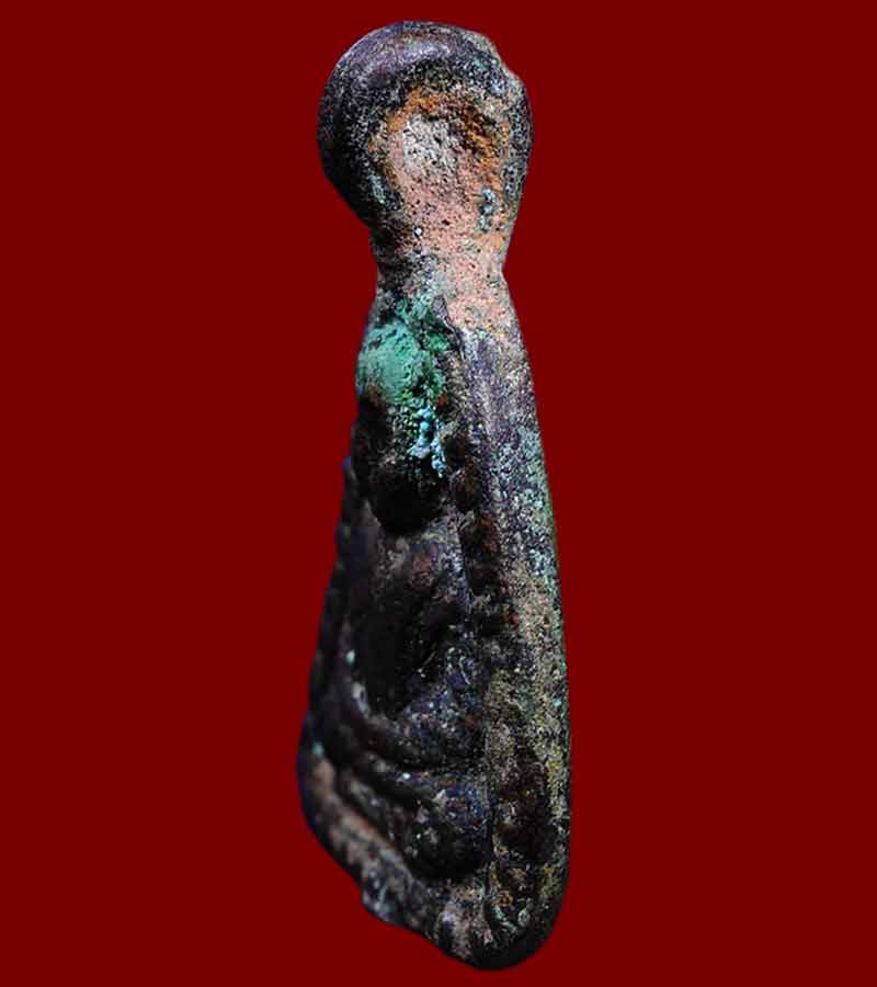 จอบหล่อโบราณ พิมพ์ใหญ่ หลวงพ่อเงิน วัดบางคลาน รุ่นปืนแตก ปี พ.ศ.๒๕๒๘ (๒)