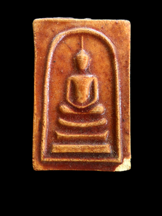 พระสมเด็จ (หลวงปู่จันทร์ เขมิโย) วัดศรีเทพประดิษฐาราม อ.เมือง จ.นครพนม ปีพ.ศ.2500 เนื้อผงพุทธคุณ