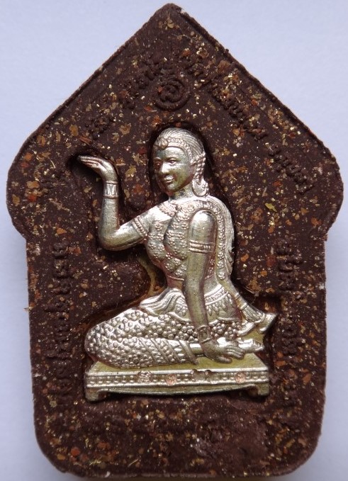 ขุนแผนพรายกุมารสัตตะมหาภูต หลังแม่นางกวักหลวงปู่สวัสดิ์ วัดป่าแสนอุดมเคาะเดียว 2องค์ 