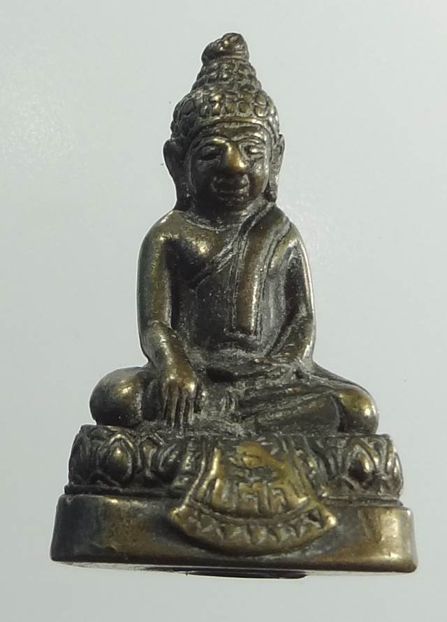 พระกริ่ง หลวงพ่อวัดเขาตะเครา 2516