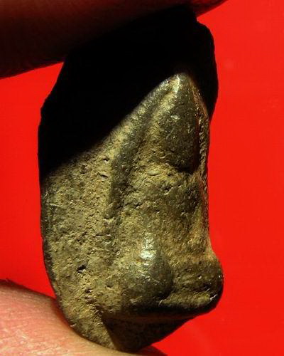 พระร่วงนั่งเม็ดน้อยหน่า สุโขทัย เนื้อดิน+ใบรับรองพระแท้