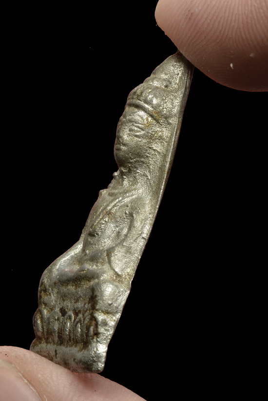 พระหูยาน พิมพ์เล็ก กรุเมืองสรรค์ เนื้อชินเงิน ชัยนาท