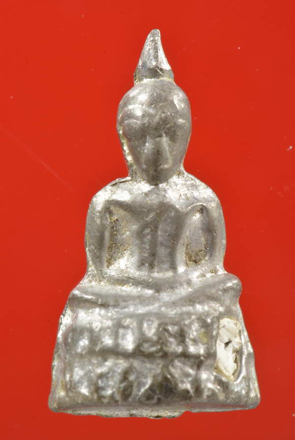 หลวงพ่อดำ วัดกุฏิ ปราจีนบุรี สวยๆๆๆๆ