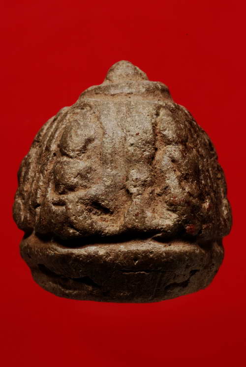 พระเจ้า 5 พระองค์ กรุนางเหลียว  จ.แพร่ เนื้อดิน