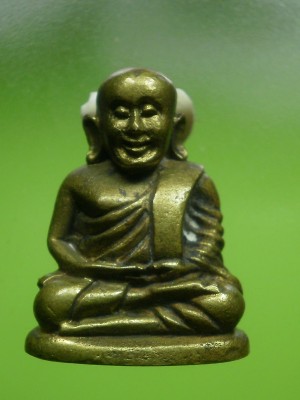  รูปหล่อหลวงพ่อเงิน วัดบางคลาน ปี 2536 สภาพสวยมากพร้อมกล่อง