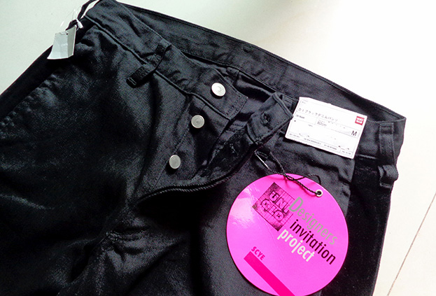 ยีนส์ UNIQLO ของแท้ สีดำ ของใหม่ 