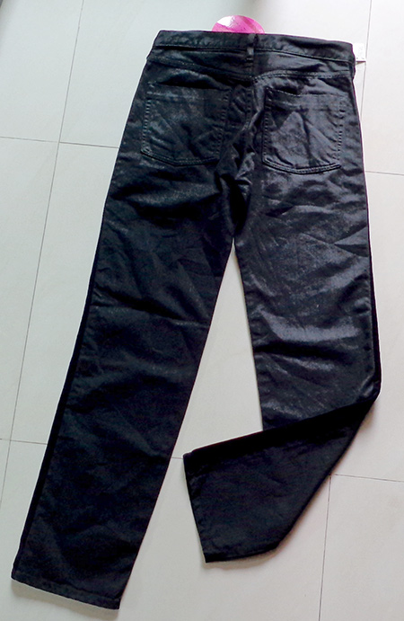 ยีนส์ UNIQLO ของแท้ สีดำ ของใหม่ 