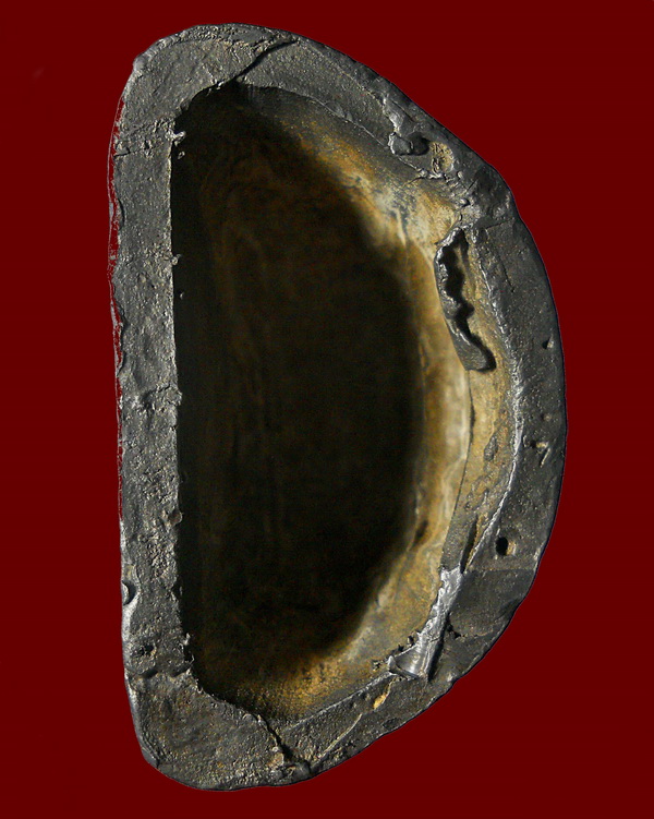 รูปหล่อ ลพ.เงิน เนื้อตะกั่ว ฐาน 1.5 X 2 นิ้ว