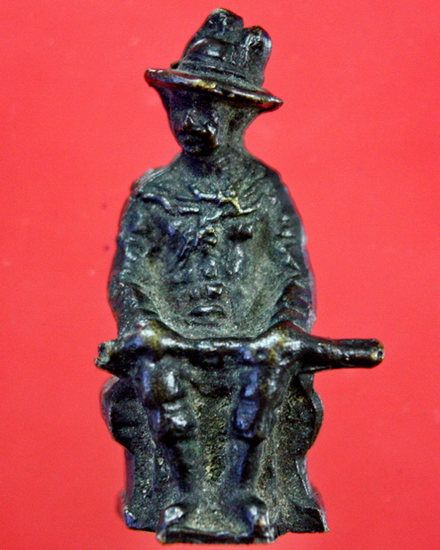 รูปหล่อรุ่นแรก พระเจ้าตาก วัดอินทราราม จ.กรุงเทพฯ ปี 15