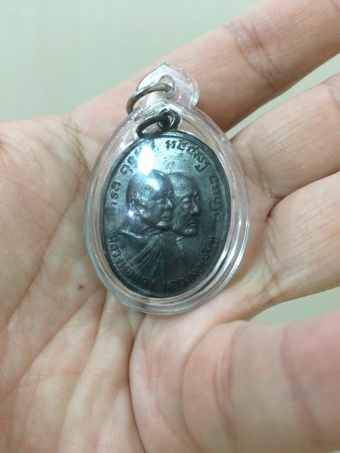 แดงเคาะแรก เหรียญโบสถ์ลั่น ปี12 บล็อคไม้กอล์ฟ หลุมกอล์ฟ สวยมากครับ