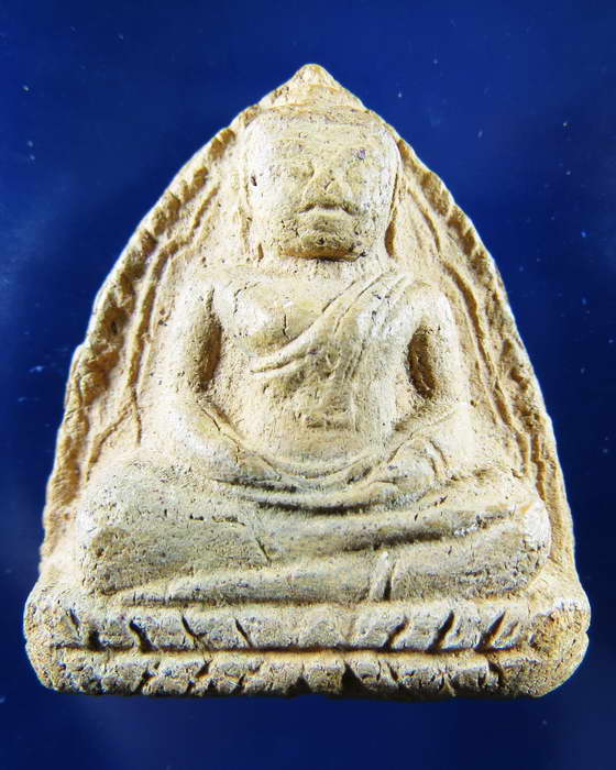 หลวงพ่อโต พิมพ์สมาธิ เนื้อดิน วัดบางกระทิง 