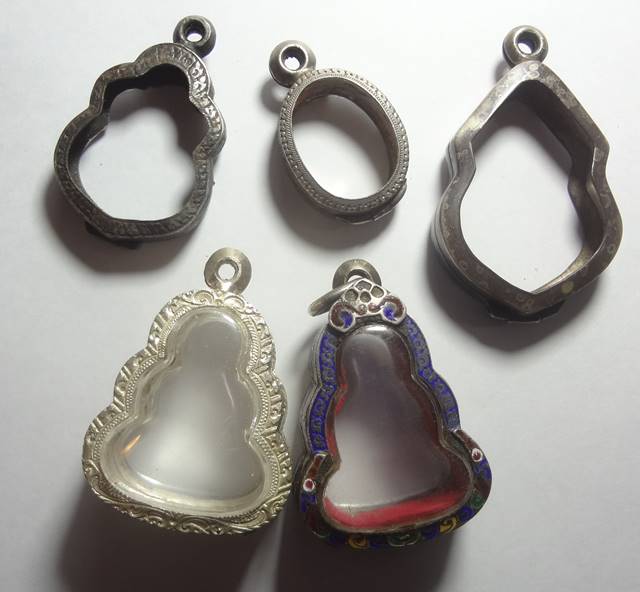 : ตลับเงิน 5 ใบ ตามภาพ