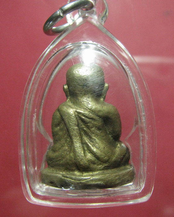 รูปหล่อหลวงพ่อเงิน รุ่นช้างคู่ ปี 26