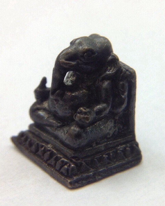 พระพิฆเนศ รุ่นพ่อให้ ศาลเจ้าพ่อหลักเมืองพระประแดง เนื้อนวะ พิมพ์เล็ก ปี51 มีโค๊ด #3