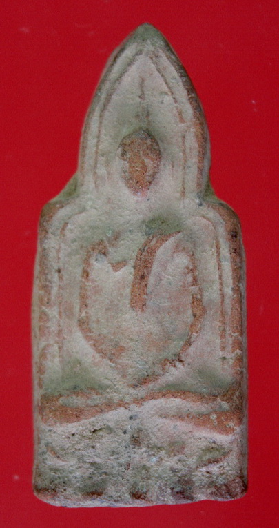 พระเนื้อดินพิมพ์สมาธี บัวสองชั้น กรุวัดเลียบ กทม. พระสวยครับ