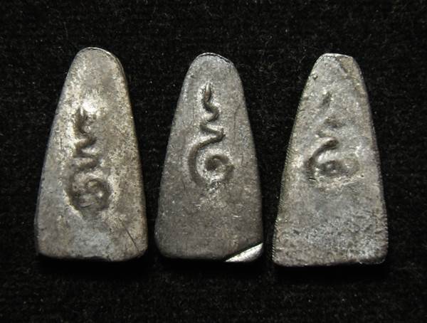 พระผงสุพรรณ หลวงตาจวน วัดไก่เตี้ย สุพรรณบุรี