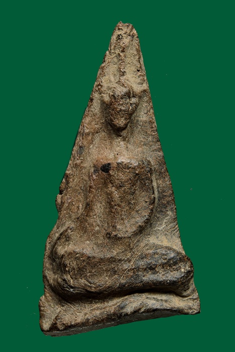 พระว่านจำปาสัก พิมพ์ปางมารวิชัย