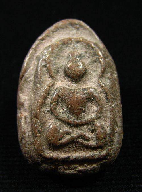 พระผง เนื้อหามวลสารดี สวยไม่ทราบที่ครับ