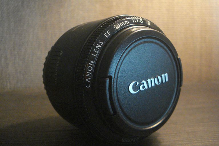 เลนส์ Canon 50mm