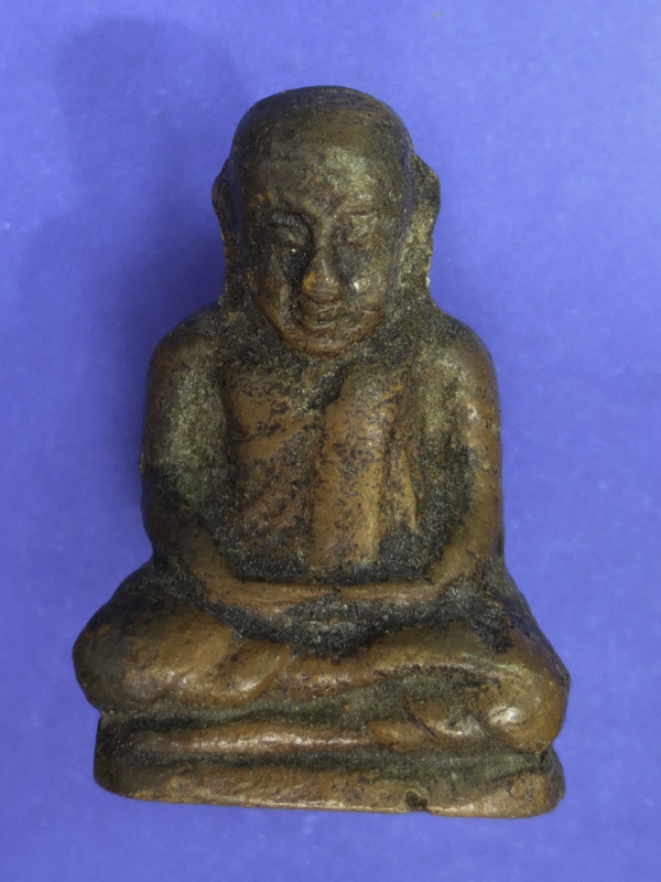 รูปหล่อหลวงพ่อเงิน เนื้อดิน พิมพ์ใหญ่(พิเศษ) อุดกริ่ง กรุวัด เขาพระใต้ จ.พิจิตร หายาก