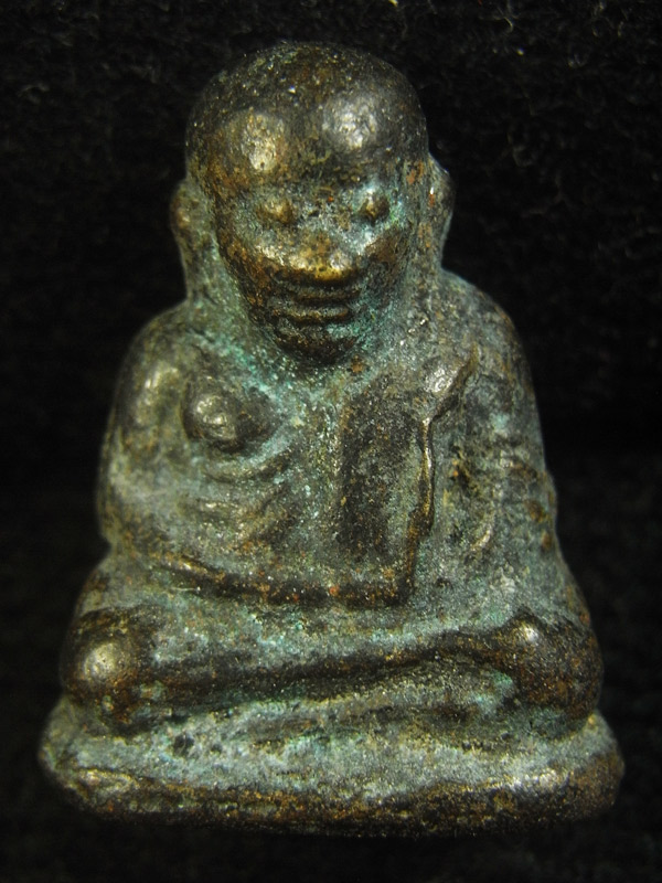 หลวงพ่อเงิน ( 4 )