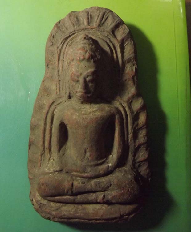 พระทวาราวดี กรุเขาหินกลิ้ง จ.ลพบุรี