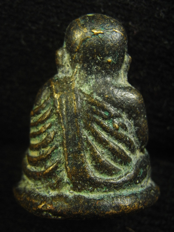 หลวงพ่อเงิน ( 11 )