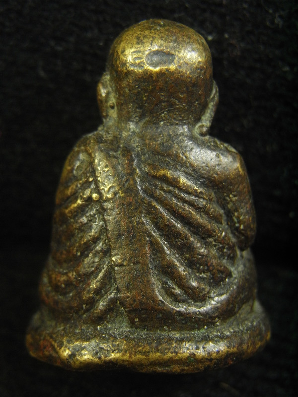 หลวงพ่อเงิน ( 12 )