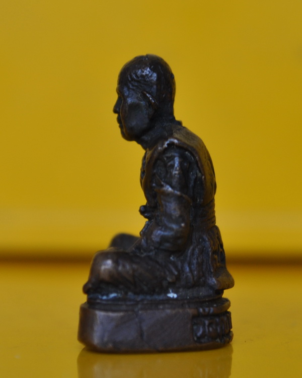 รูปหล่อรุ่นแรก หลวงปู่ชื้น วัดญาณเสน 