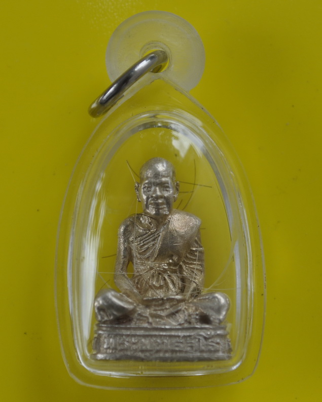 รูปหล่อ 7 รอบ หลวงปู่ชื้น วัดญาณเสน 