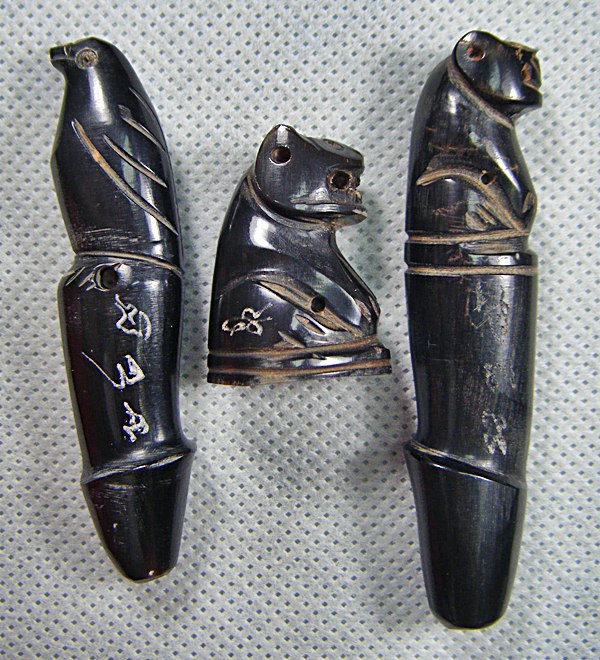 ๓ชิ้นหลวงพ่อเปิ่น วัดบางพระ เสือ,ปลัดขิกหัวนกคุ้ม,หัวเสือเขาควายแกะรุ่นไตรมาส๔๔จารรอบเคาะเดียวครับ