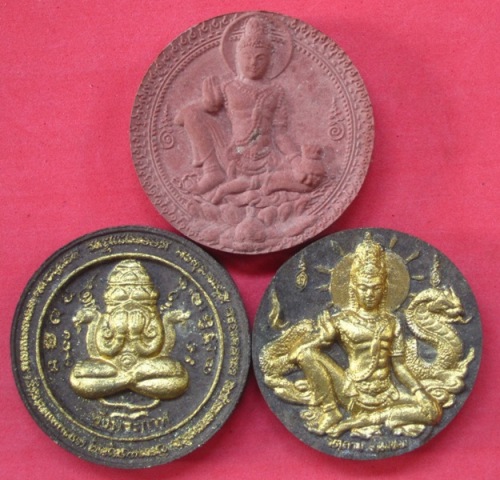 จตุคาม 3 องค์  2 รุ่น