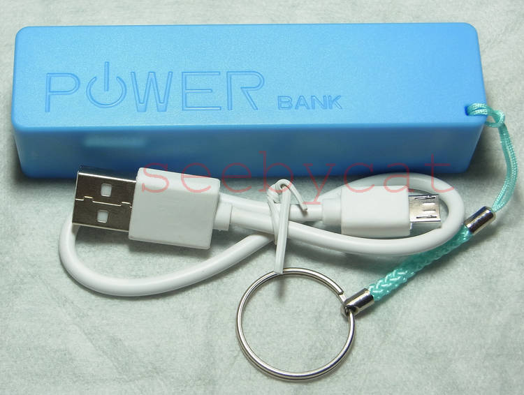 Power Bank แบตเตอรี่ในตัวถอดเปลี่ยนได้ แบตเตอรี่แบบ18650 ขนาด 5000mAh