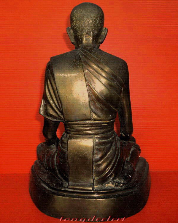 รูปหล่อบูชาหลวงพ่อเนื่อง วัดจุฬามณี จ.สมุทรสงคราม ปี 2535 ค่ะ