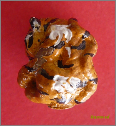 ลูกอมเจ้าพระยาเสือโภคทรัพย์ รุ่น"บารมีบูชาครู" พ.ศ.๒๕๕๓ หลวงพ่อเปิ่น วัดบางพระ นครปฐม