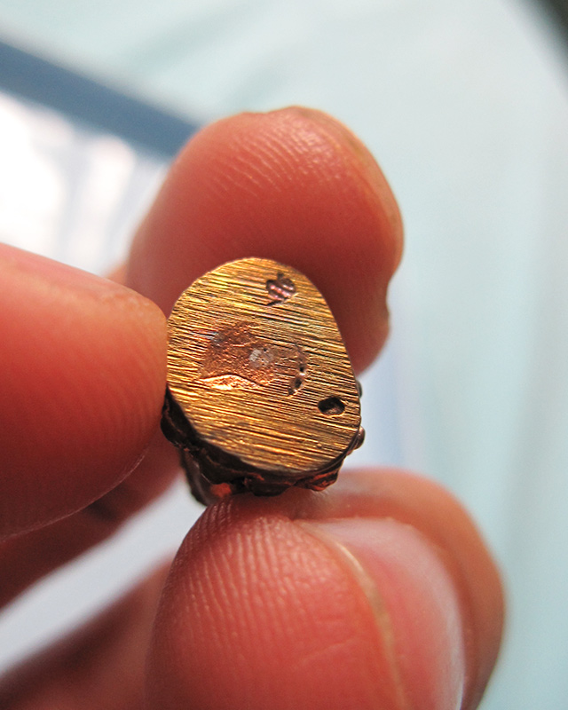 พระชัยวัฒน์ รุ่นสร้างบารมี หลวงปู่บัว ถามโก ออกวัดแหลมกลัด จ.ตราด เนื้อทองผสม องค์ที่ 1