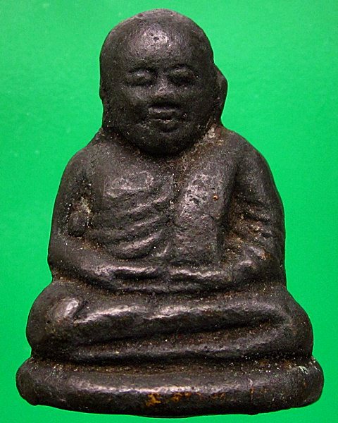 รูปหล่อหลวงพ่อเงินรุ่นปืนแตก