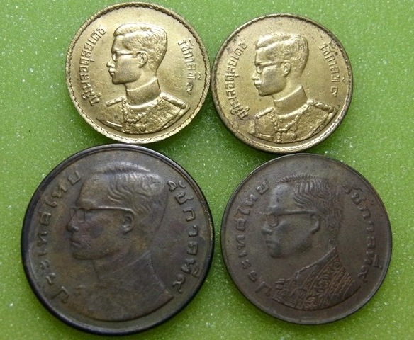 4 เหรียญ