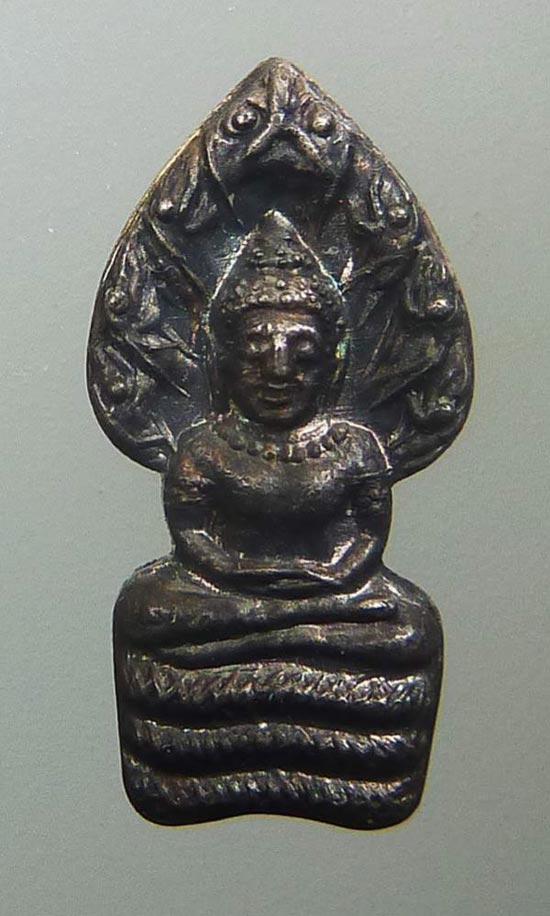 ***ของดีราคาเบา***พระนาคปรก หลวงพ่อคูณ ปริสุทโธ รุ่นเสาร์ห้าคูณพันล้าน เนื้อเงิน ปี 2537
