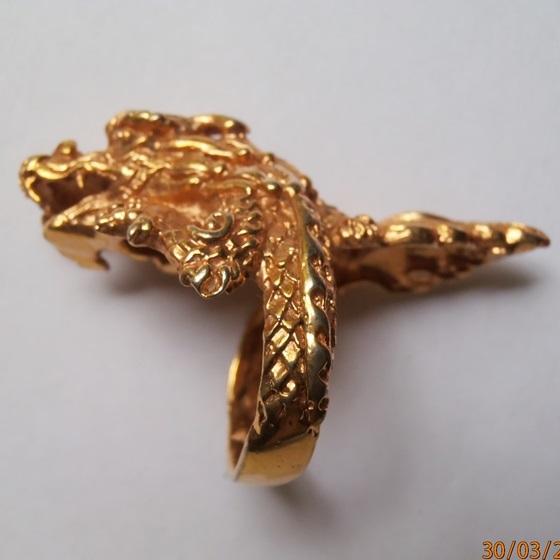 แหวนมังกร เสริมบารมี