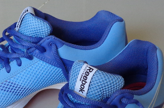 รองเท้า reebok ของแท้ Easy TONE ใหม่ๆเลย 