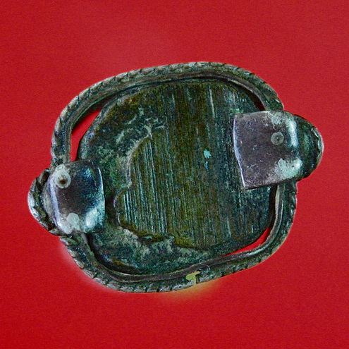 รูปหล่อสัมฤทธิ์ ศิลป์สายใต้ เลี่ยมกระเช้าเงินแบบโบราณ