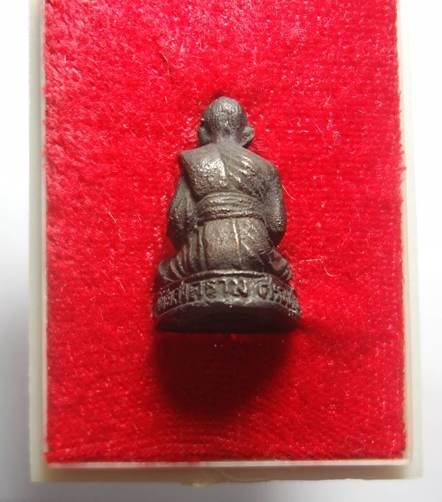  พระหล่อรูปเหมือนหลวงพ่ออุดมวัดพิชัยสงคราม