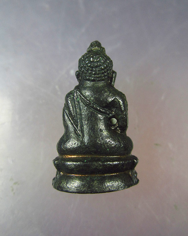 พระชัยวัฒน์ สายฟ้า หลวงปู่โต๊ะ วัดประดู่ฉิมพลี เนื้อนวะกลับดำ สภาพสวยไม่ได้ใช้ ไม่มีกล่อง