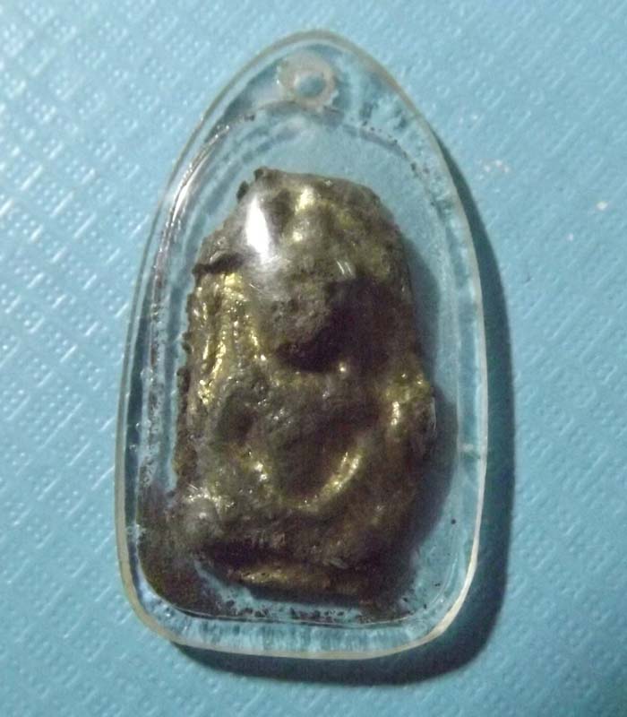 พระร่วงนั่ง กรุ วัดราษฎร์บูรณะ จ.อยุธยา (พระแผงตัด)