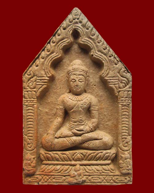 พระพิมพ์หลวงพ่อเพชรสุรินทร์ หลวงปู่หงษ์ พรหมปัญโญ วัดเพชรบุรี จ.สุรินทร์ รุ่น"๙หน้าดี"เนื้อปัถวีธาตุ